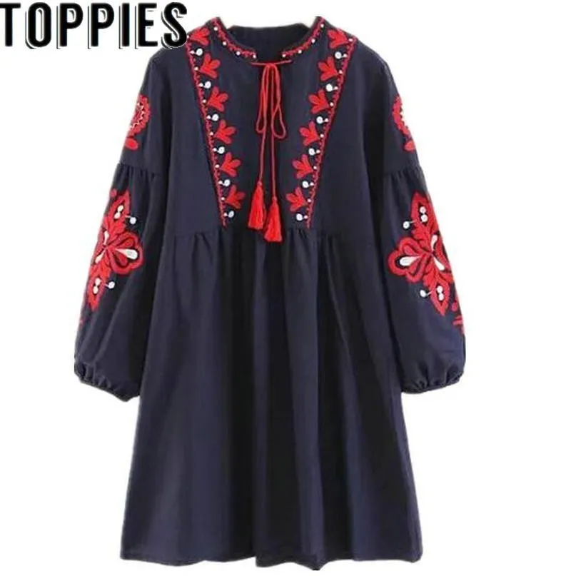 2019 Vyshyvanka Vita Kin Style Women Dress Bohemian Loose Embroidery Dress With Tassels Holiday Dress
2019 Vyshyvanka Vita Kin Style Women Dress Bohemian Loose Embroidery Dress With Tassels Holiday Dress