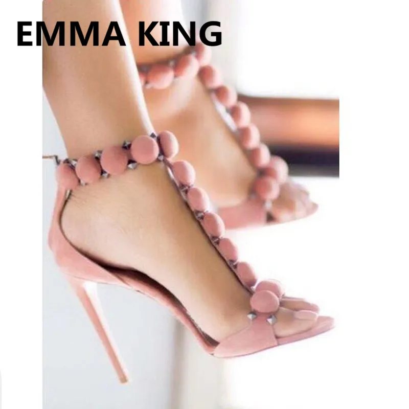 2019 T-Strap Button Studs Gladiator Sandals For Women Open Toe Elegant Ladies Runway Shoes Hollow Ankel Strap High Heels Sandals
2019 T-Strap Button Studs Gladiator Sandals For Women Open Toe Elegant Ladies Runway Shoes Hollow Ankel Strap High Heels Sandals