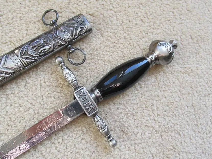 S0063 SILVER HOLY ANGELIC MEDIEVAL RUSSIAN MINIATURE SABRE SWORD W/ SCROLLWORK GLOBE 15"
S0063 SILVER HOLY ANGELIC MEDIEVAL RUSSIAN MINIATURE SABRE SWORD W/ SCROLLWORK GLOBE 15"