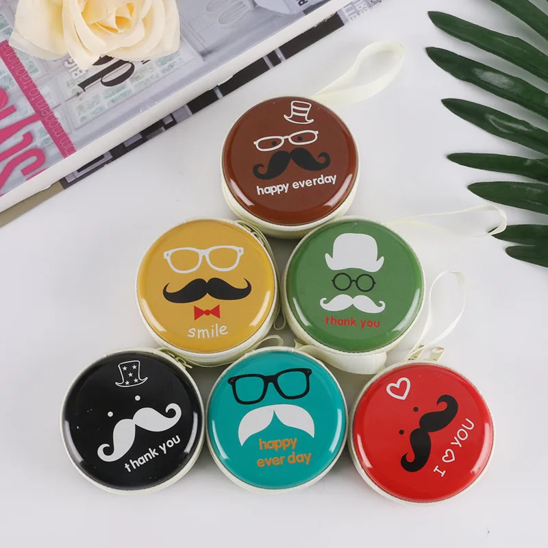 2019 new 6CM Black and white beard Coin Bags , Dolls and key coin bag, Earphone box, Toy box, Children Doll Purse Toy Gifts
2019 new 6CM Black and white beard Coin Bags , Dolls and key coin bag, Earphone box, Toy box, Children Doll Purse Toy Gifts