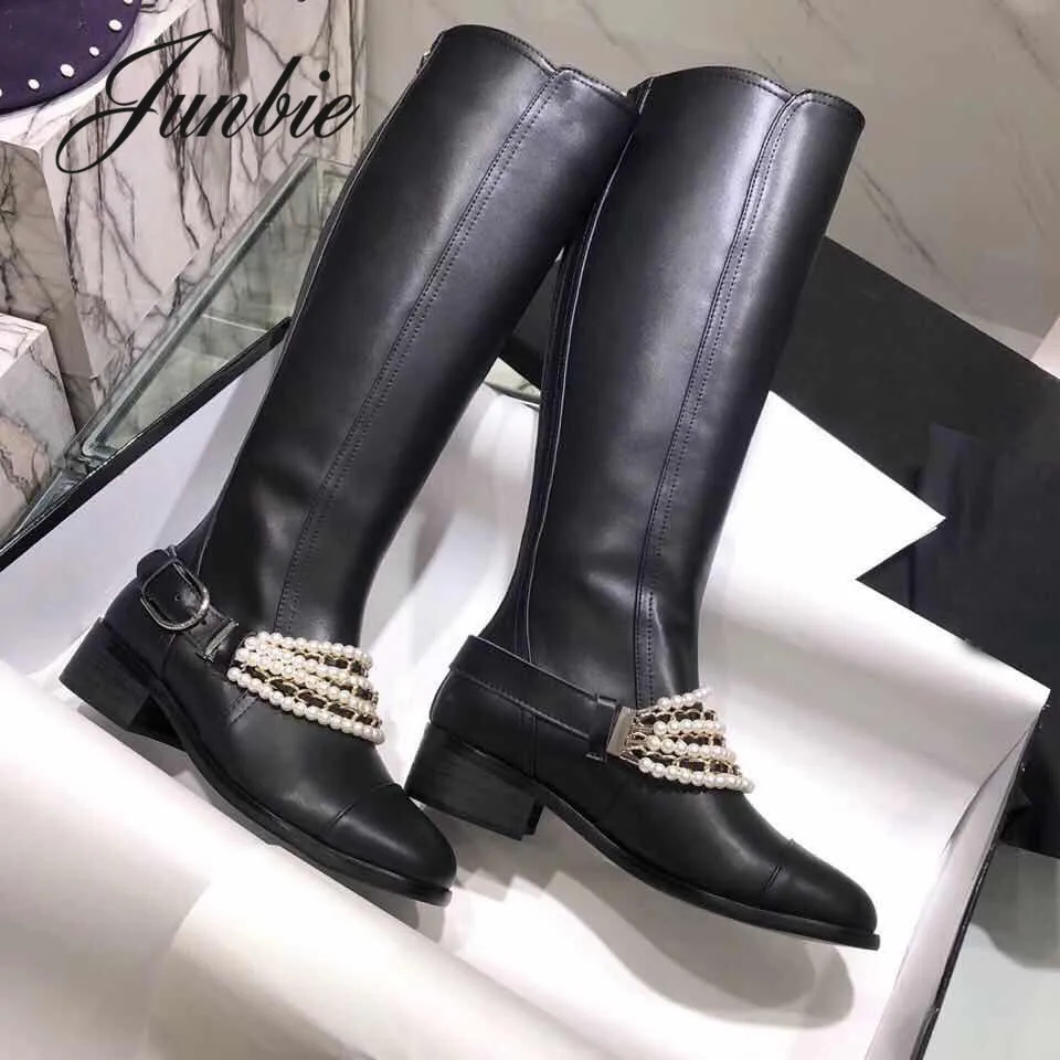 JUNBIE Genuine Leather Pearl Beading Knee HIgh Boots Round Toe Metal Chain Low Heel Motorcycle Boots Shoes Women
JUNBIE Genuine Leather Pearl Beading Knee HIgh Boots Round Toe Metal Chain Low Heel Motorcycle Boots Shoes Women