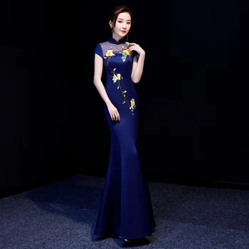 Navy Blue Embroidery Floral Backless Female Chinese Dress Long Hollow Out Perspective Evening Party Gown Vintage Button Vestidos
Navy Blue Embroidery Floral Backless Female Chinese Dress Long Hollow Out Perspective Evening Party Gown Vintage Button Vestidos