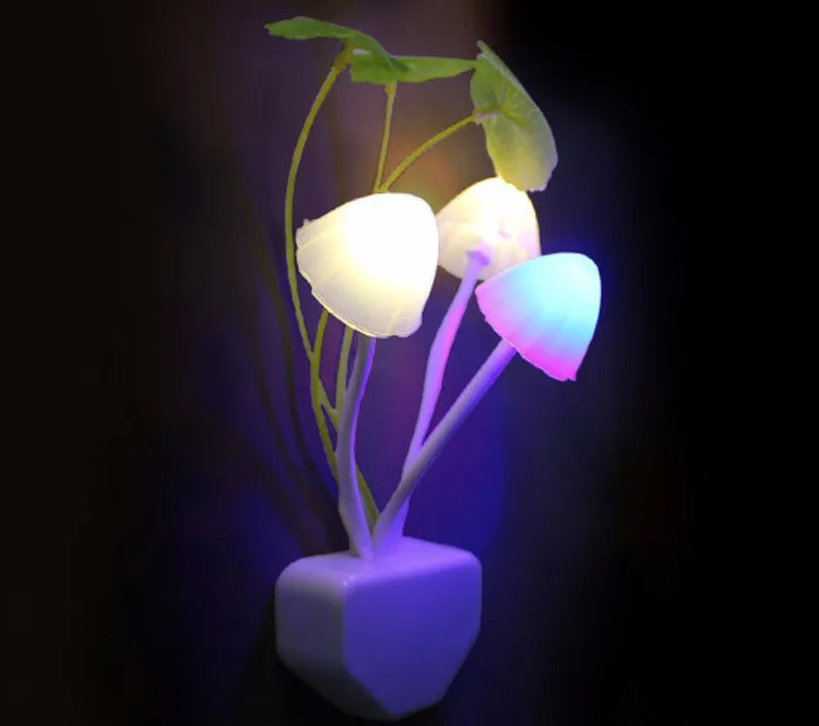Novelty Mushroom Fungus Night Light EU & US Plug Light Sensor AC110V-220V 3 LED Colorful Mushroom Lamp Led Night Lights#3$
Novelty Mushroom Fungus Night Light EU & US Plug Light Sensor AC110V-220V 3 LED Colorful Mushroom Lamp Led Night Lights#3$