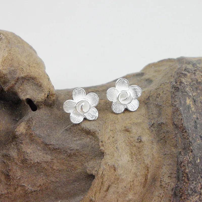 Handmade Earing Flowers Ear Tips Ethnic Miao Jewelry 999 Sterling Silver Earrings Studs Flower Earings Women Stud Earrings
Handmade Earing Flowers Ear Tips Ethnic Miao Jewelry 999 Sterling Silver Earrings Studs Flower Earings Women Stud Earrings