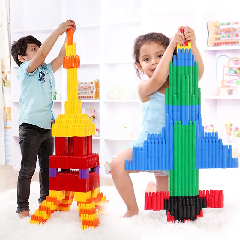 132pcs New plastic bullet building blocks Collection gift friend Kits DIY Bricks Educational Toys For Kids Children gift
132pcs New plastic bullet building blocks Collection gift friend Kits DIY Bricks Educational Toys For Kids Children gift