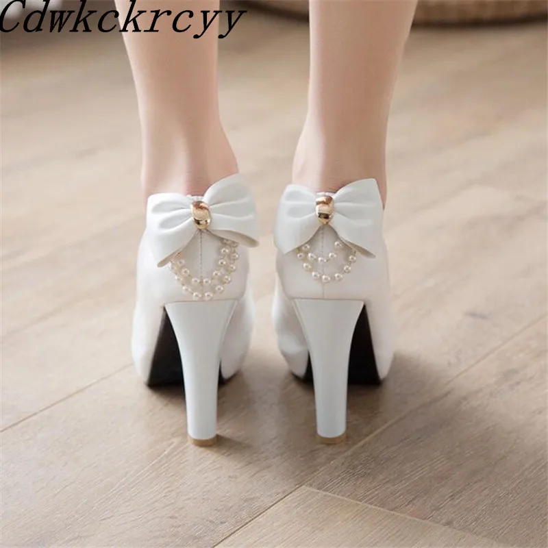 Spring New pattern fashion Simplicity High-heeled Fish mouth Women Shoes black white Pink Sweet Pearl Bow Women Shoes size 34-43
Spring New pattern fashion Simplicity High-heeled Fish mouth Women Shoes black white Pink Sweet Pearl Bow Women Shoes size 34-43