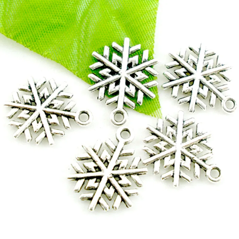 50Pcs Silver Tone Christmas Snowflake Pendants Jewelry Diy Making Charms Component 19x17mm
50Pcs Silver Tone Christmas Snowflake Pendants Jewelry Diy Making Charms Component 19x17mm