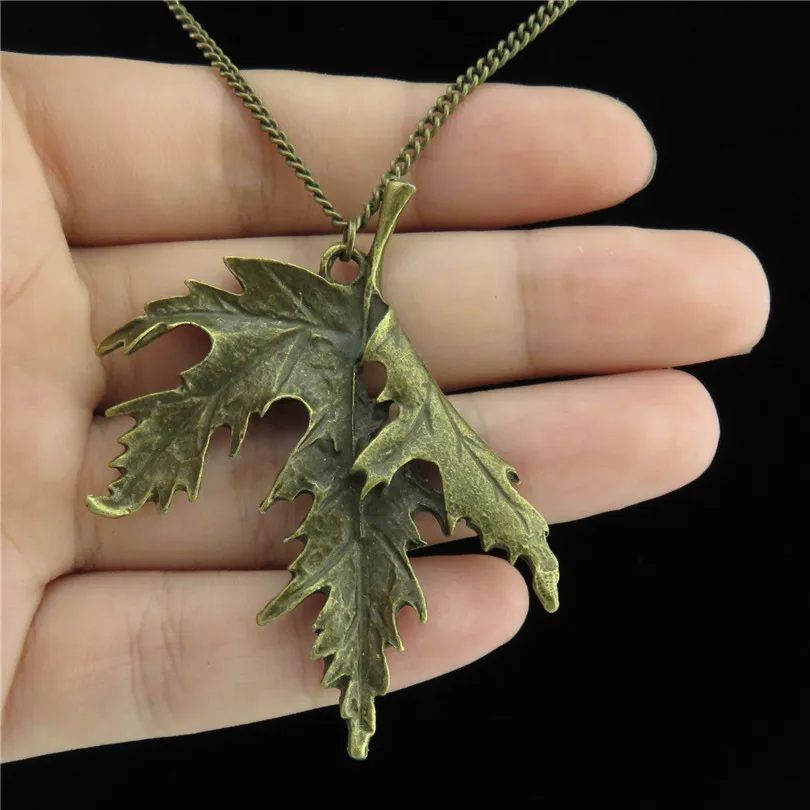 Y1319 13-3 Free Shipping Bronze Alloy Women Girl Jewelry 53mm Plant Folding Maple Leaf Pendant Short Chain Collar Necklace 18
Y1319 13-3 Free Shipping Bronze Alloy Women Girl Jewelry 53mm Plant Folding Maple Leaf Pendant Short Chain Collar Necklace 18