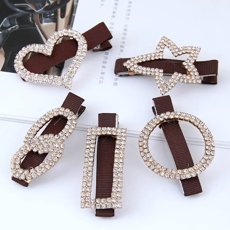 1 Pcs Random Heart Crystal Barrettes Clips Boutique Girl Women Hair Jewelry With Clip Hairpins For Kids Girl Hair Accessories
1 Pcs Random Heart Crystal Barrettes Clips Boutique Girl Women Hair Jewelry With Clip Hairpins For Kids Girl Hair Accessories