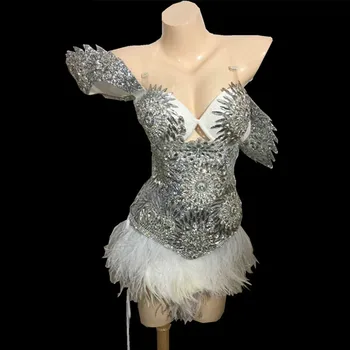 Luxurious Sparkly Crystals Feather Dress Outfit Bright Silver Rhinestones Costume Female Singer Birthday Dresses Stage Wear Set
Luxurious Sparkly Crystals Feather Dress Outfit Bright Silver Rhinestones Costume Female Singer Birthday Dresses Stage Wear Set