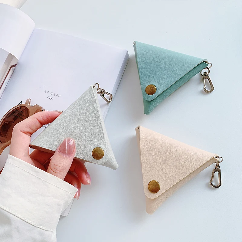 Small Cute Triangle Coin Purse Solid Color Leather Creative Metal Buckle Storage Bag Key Bag Simple Cute Earphone Bag
Small Cute Triangle Coin Purse Solid Color Leather Creative Metal Buckle Storage Bag Key Bag Simple Cute Earphone Bag