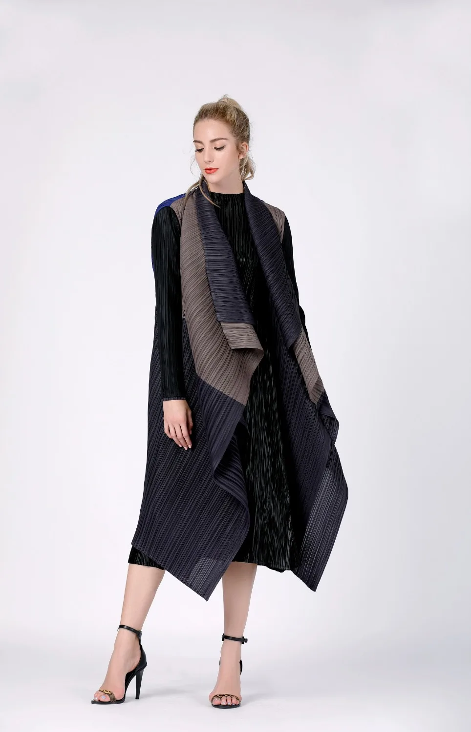 FREE SHIPPING miyake turn-down collar outerwear pleated long length sleeve wide-waisted outerwear IN STOCK
FREE SHIPPING miyake turn-down collar outerwear pleated long length sleeve wide-waisted outerwear IN STOCK