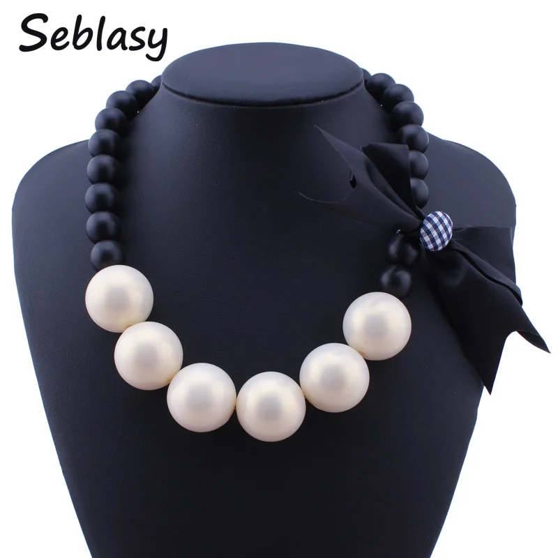 Seblasy Romantic Black Beads Chain Bowknot Choker Necklaces & Pendants Big Simulated Pearl Necklaces For Women Accessories Gift
Seblasy Romantic Black Beads Chain Bowknot Choker Necklaces & Pendants Big Simulated Pearl Necklaces For Women Accessories Gift