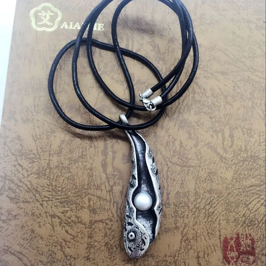 Free Shipping Fish Pendant Design Necklace, Real Leather Necklace, Fresh Water Pearl Necklace
Free Shipping Fish Pendant Design Necklace, Real Leather Necklace, Fresh Water Pearl Necklace