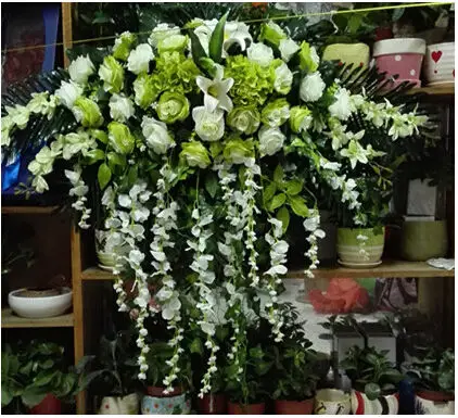 Wedding table flowers artificial rose lily big bunch flowers meeting room home decorative flowers centerpieces flowers
Wedding table flowers artificial rose lily big bunch flowers meeting room home decorative flowers centerpieces flowers