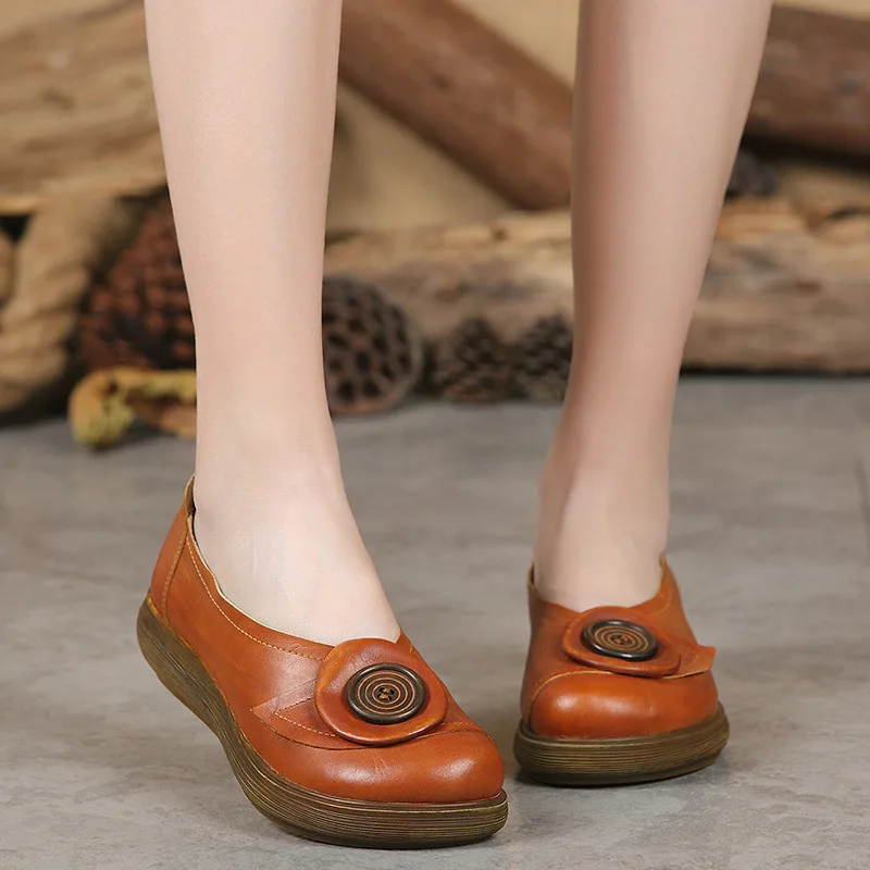 2019 spring autumn women leather shoes thick bottom casual platform female shoes round head black brown
2019 spring autumn women leather shoes thick bottom casual platform female shoes round head black brown