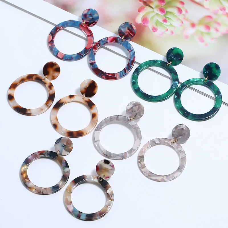 Fashion Leopard Earrings Acetate Earrings Personality Atmosphere Exaggerated Edition Geometric Round Brown Acrylic earrings
Fashion Leopard Earrings Acetate Earrings Personality Atmosphere Exaggerated Edition Geometric Round Brown Acrylic earrings