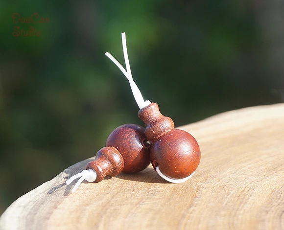 8mm/10mm/12mm/14mm 10pcs Red Sandalwood Wooden Guru Beads Mala Bead Japa Beads Mala Bracelet Jewellry Findings DIY Accessories
8mm/10mm/12mm/14mm 10pcs Red Sandalwood Wooden Guru Beads Mala Bead Japa Beads Mala Bracelet Jewellry Findings DIY Accessories