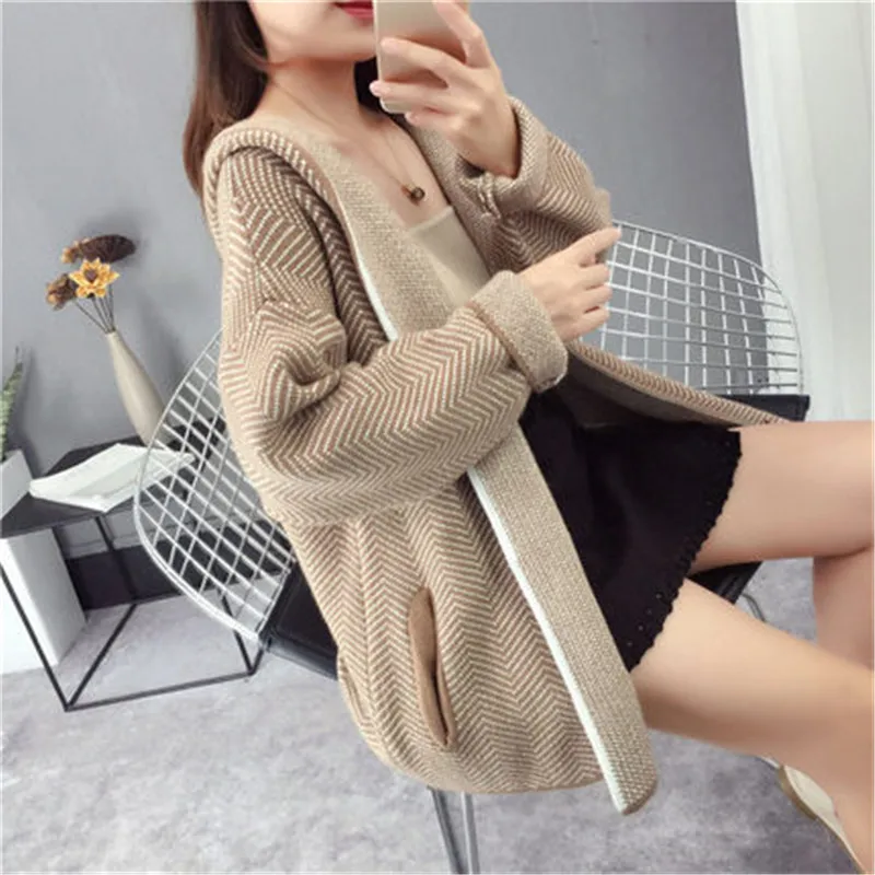 2018 NEW Autumn Winter Loose Sweater Cardigan Women's Coat Sweet Korean Winter Knitted Jackets Female Outerwear X86
2018 NEW Autumn Winter Loose Sweater Cardigan Women's Coat Sweet Korean Winter Knitted Jackets Female Outerwear X86