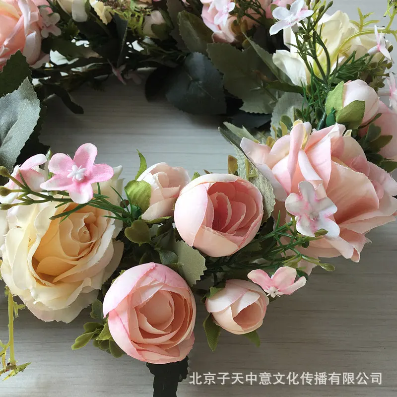 Simulation Rose Wreath Silk Flower Wreath Door Hanging Festival Wedding Decoration Pendant Amazon Cross-Border
Simulation Rose Wreath Silk Flower Wreath Door Hanging Festival Wedding Decoration Pendant Amazon Cross-Border