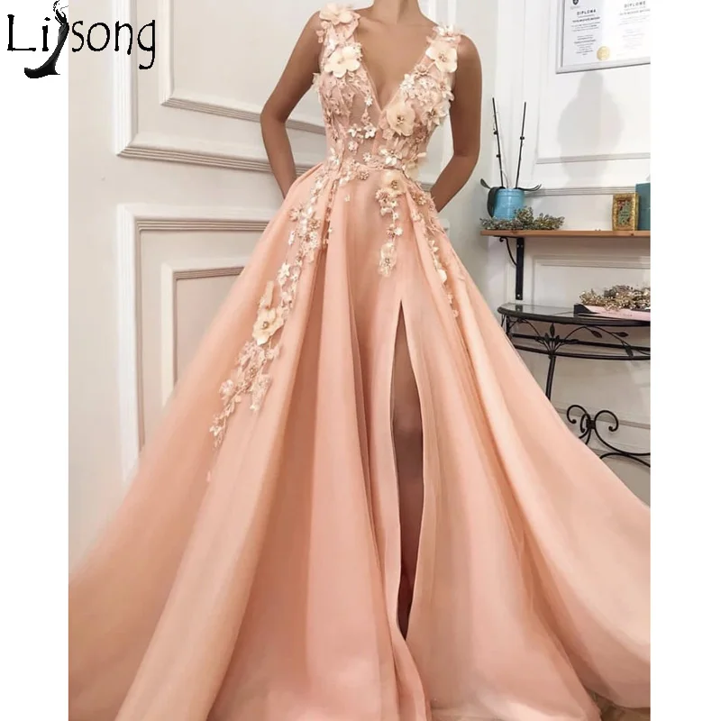 Sexy Plunging V Neck High Split Prom Dress Elegant Peach Appliques Long Evening Dress Abendkleider Chic Party Gown Zipper Back
Sexy Plunging V Neck High Split Prom Dress Elegant Peach Appliques Long Evening Dress Abendkleider Chic Party Gown Zipper Back