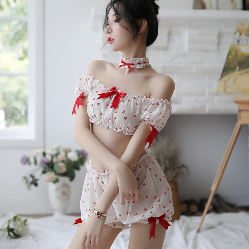 Sexy Lingerie Set Lace Bow Strawberry Bra Short Erotic Underwear with Necklace Costume Cosplay Maid Kawaii Lolita Uniform
Sexy Lingerie Set Lace Bow Strawberry Bra Short Erotic Underwear with Necklace Costume Cosplay Maid Kawaii Lolita Uniform