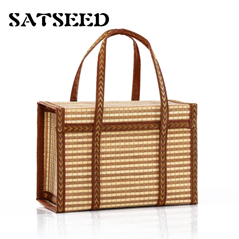 Women Bag Folded Custom Woven Bamboo Basket of Fruit Packing Gift Box Handmade Bamboo Basket Local Products Bamboo Weaving Bag
Women Bag Folded Custom Woven Bamboo Basket of Fruit Packing Gift Box Handmade Bamboo Basket Local Products Bamboo Weaving Bag