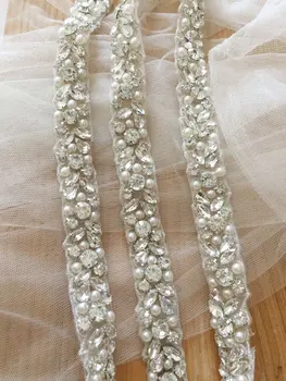 1 Yard Thin rhinestone and pearl beaded trim for wedding belt, bridal sash, wedding gown straps ,bridesmaids belt,rhinestone
1 Yard Thin rhinestone and pearl beaded trim for wedding belt, bridal sash, wedding gown straps ,bridesmaids belt,rhinestone