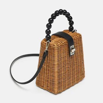 New Ladies Straw Bag Fashion Handmade Straw Handbag Bohemian Style Vacation Beach Bag Quality Craft Weaving Shoulder Bags 
New Ladies Straw Bag Fashion Handmade Straw Handbag Bohemian Style Vacation Beach Bag Quality Craft Weaving Shoulder Bags