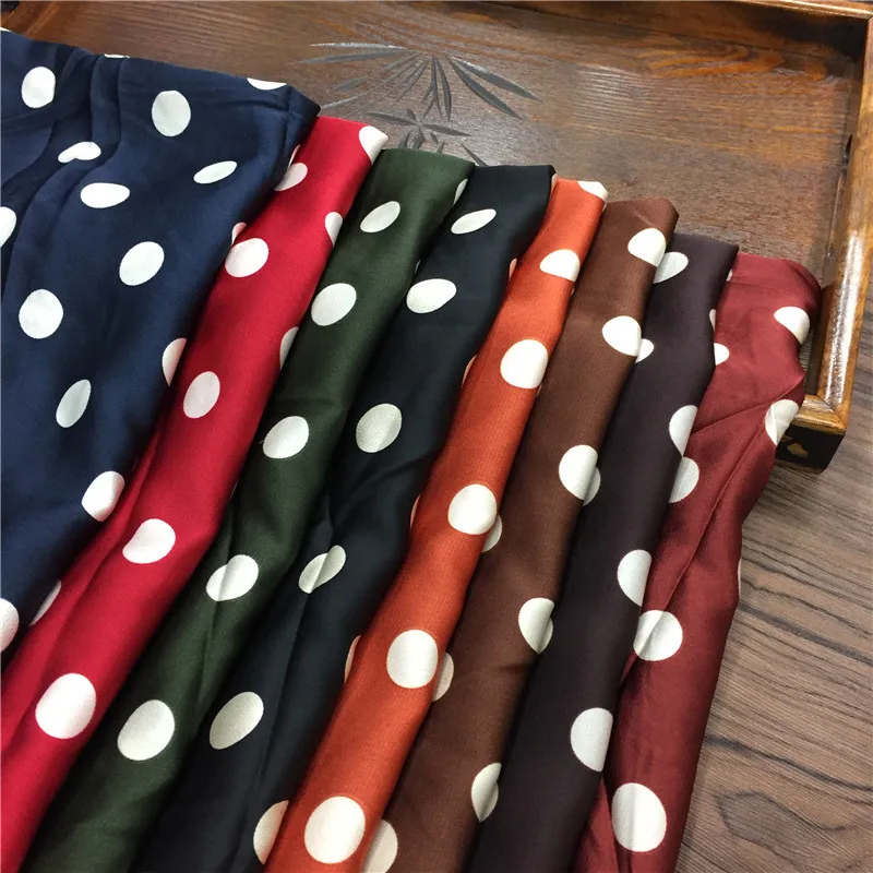 2cm Wave Dot Printed Satin Satin Fabric Plain Weave Textile Cloth Cheongsam Shirt Evening Dress Costume Full Polyester Fabric
2cm Wave Dot Printed Satin Satin Fabric Plain Weave Textile Cloth Cheongsam Shirt Evening Dress Costume Full Polyester Fabric
