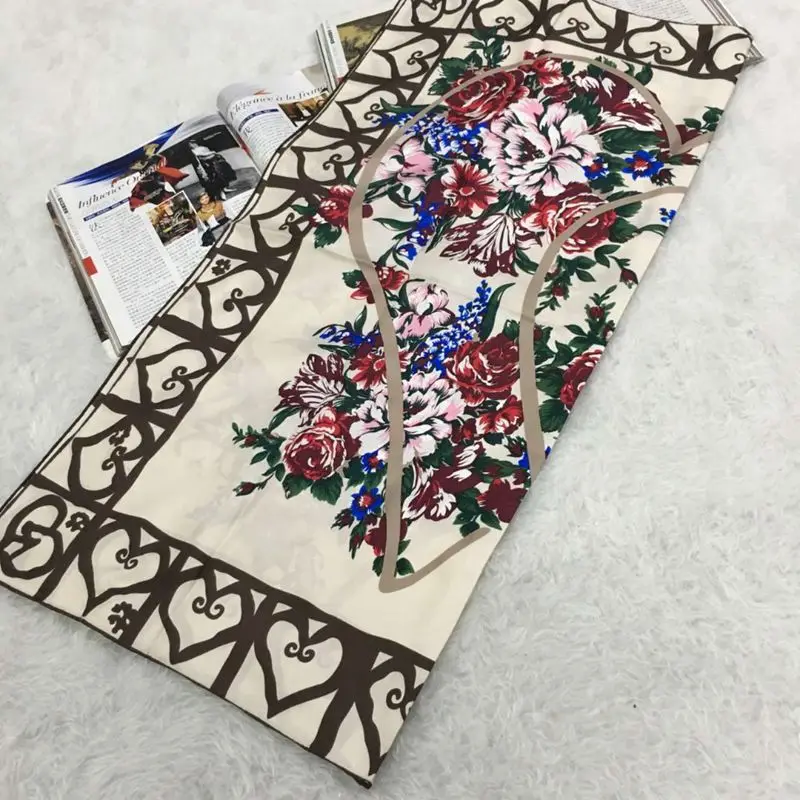 Floral Printed 100% Silk Twill Scarf Bandana Hijab Square Silk Scarf Women 90*90 Foulard Female Scarves & Wraps Shawl
Floral Printed 100% Silk Twill Scarf Bandana Hijab Square Silk Scarf Women 90*90 Foulard Female Scarves & Wraps Shawl