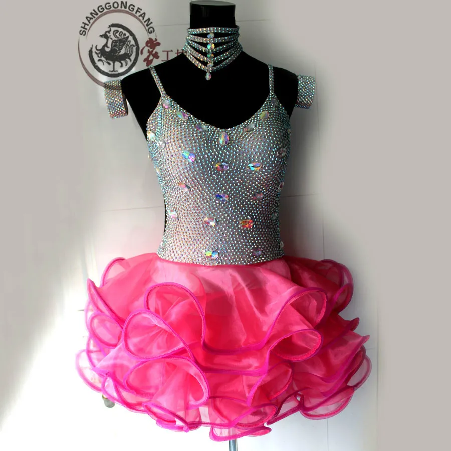 New style Latin dance costume diamond gauze latin dance competition dresses for women child latin dance dresses S-4XL
New style Latin dance costume diamond gauze latin dance competition dresses for women child latin dance dresses S-4XL