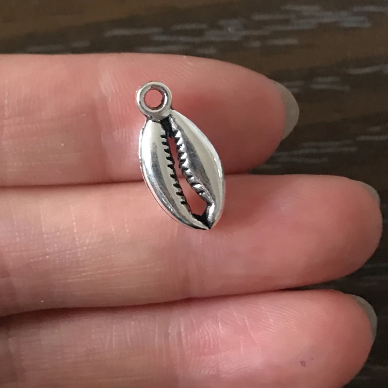 20PCS DIY Jewelry Making Cowries Shell Charms Zinc Alloyd Shell Charm for Bracelets Necklaces Earrings Bookmarks Zipper Pulls
20PCS DIY Jewelry Making Cowries Shell Charms Zinc Alloyd Shell Charm for Bracelets Necklaces Earrings Bookmarks Zipper Pulls