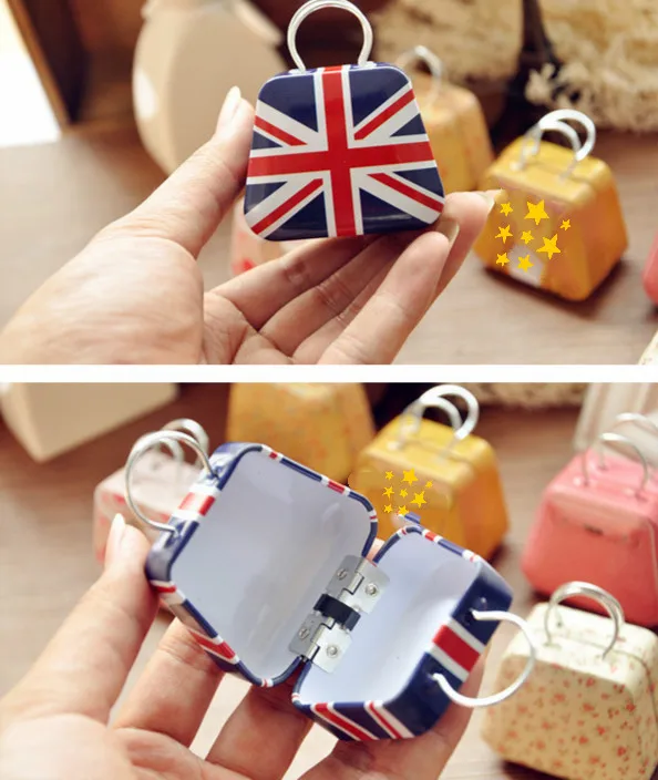 Mini Tin Box Retro Suitcase Handbag Small Rectangular Candy Box Small Tin Container 54*33*45mm
Mini Tin Box Retro Suitcase Handbag Small Rectangular Candy Box Small Tin Container 54*33*45mm
