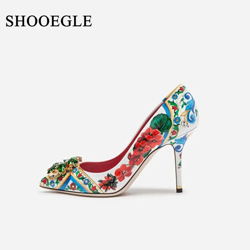 New Fashion Wedding Shoes Woman Floral Print high heels mixed color patchwork Single Shoes Crystal Thin Heels Women Pumps
New Fashion Wedding Shoes Woman Floral Print high heels mixed color patchwork Single Shoes Crystal Thin Heels Women Pumps
