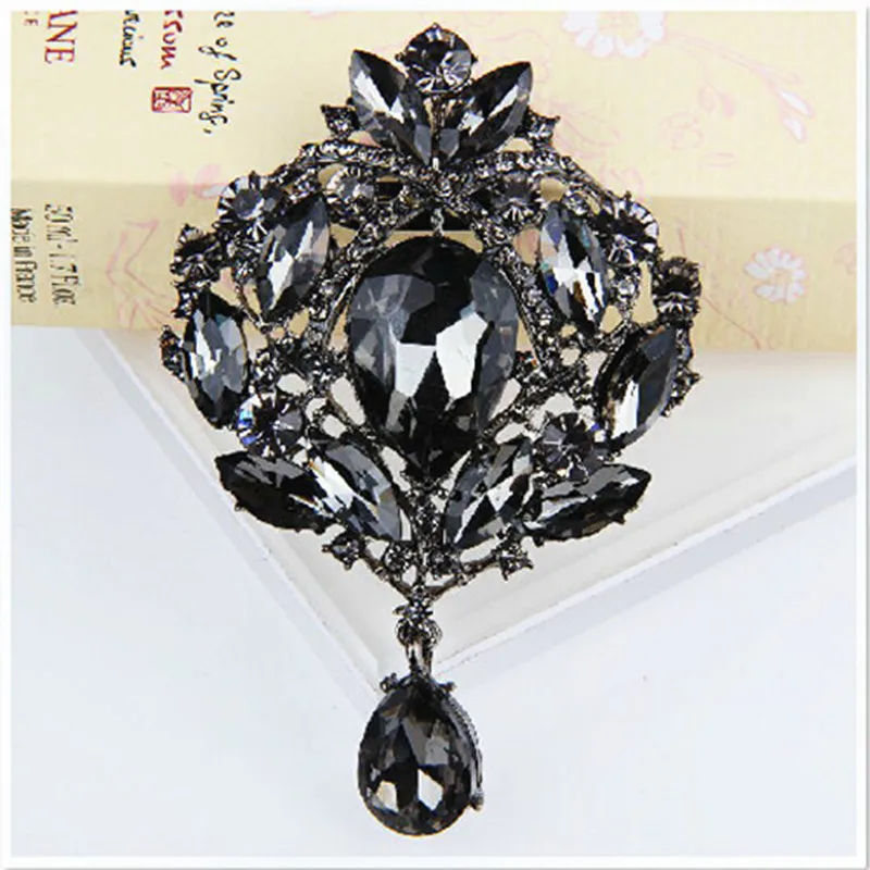 4PCS/LOT Vintage Black Rhinestone Crystal Diamante Pendent Luxury Brooch Party Bouquet Brooch Pin
4PCS/LOT Vintage Black Rhinestone Crystal Diamante Pendent Luxury Brooch Party Bouquet Brooch Pin