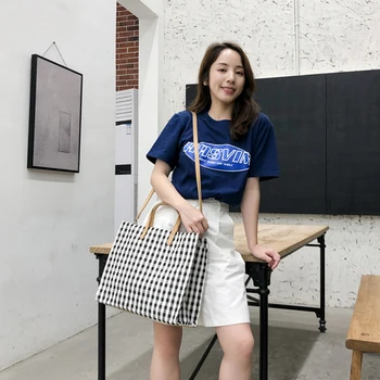 High Quality Women Luxury Tote Large Capacity handbag Female Casual Shoulder Bag Lady Daily Handbag Fresh Beach Shopping Bag
High Quality Women Luxury Tote Large Capacity handbag Female Casual Shoulder Bag Lady Daily Handbag Fresh Beach Shopping Bag