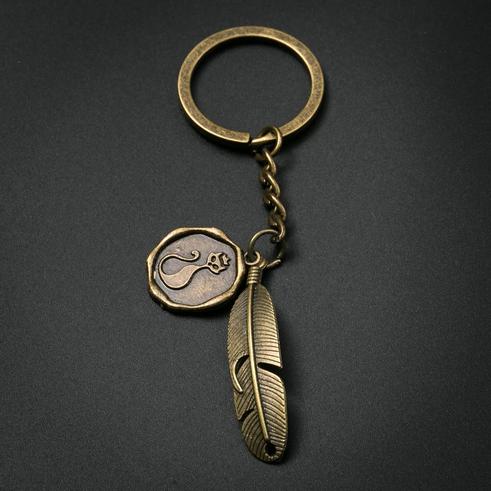 Fashion Creative feather Keychain Metal Charm key ring For Gift Car Key Chain Jewelry
Fashion Creative feather Keychain Metal Charm key ring For Gift Car Key Chain Jewelry