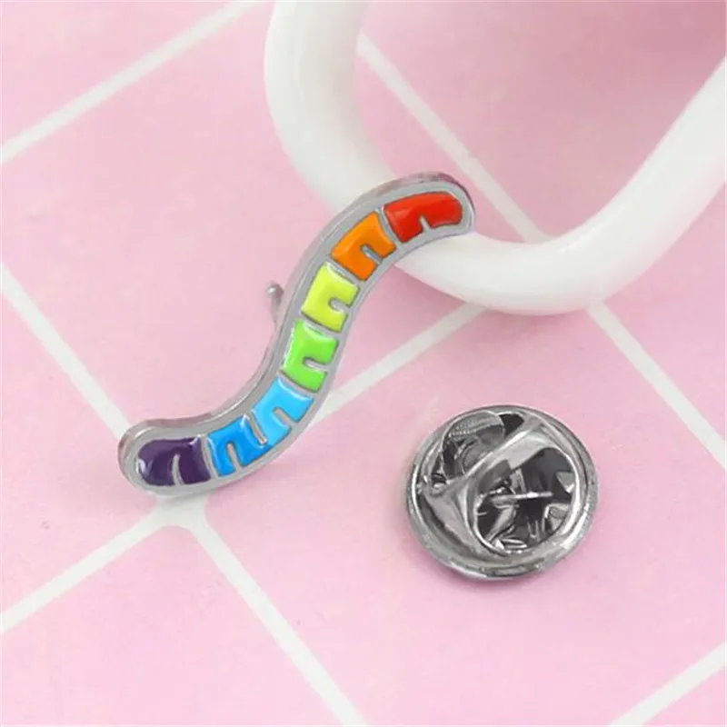 1PCS New Rainbow Color insect Enamel Sewing Costume Shirt Personality Badge Decoration Accessories Backpack Brooch
1PCS New Rainbow Color insect Enamel Sewing Costume Shirt Personality Badge Decoration Accessories Backpack Brooch