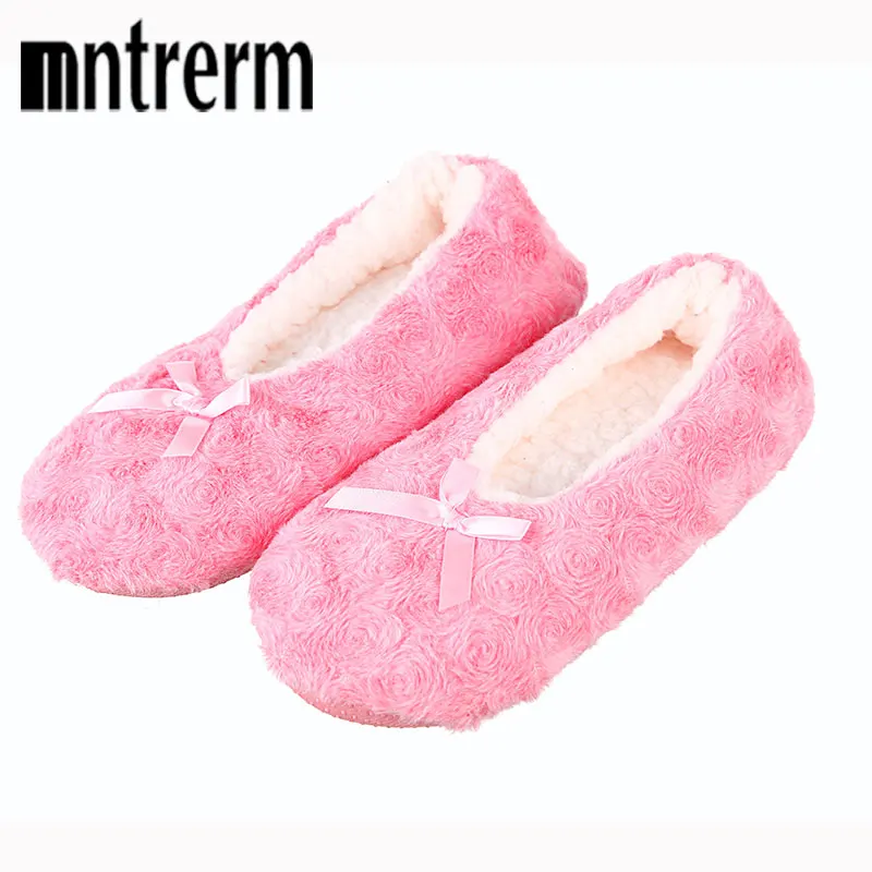 2020 Cute Bowtie Warm Winter Women Indoor Slippers Bedroom House Soft Bottom Flats Christmas Gift Sewing Girl ballet shoes
2020 Cute Bowtie Warm Winter Women Indoor Slippers Bedroom House Soft Bottom Flats Christmas Gift Sewing Girl ballet shoes