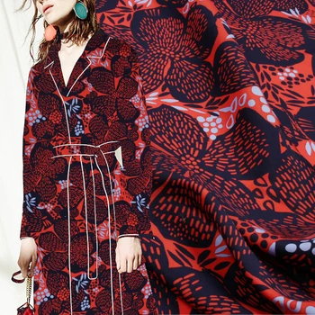 High-end fashionable Red Printed Twill Tianshi satin fabric with smooth touch and light mercerization
High-end fashionable Red Printed Twill Tianshi satin fabric with smooth touch and light mercerization