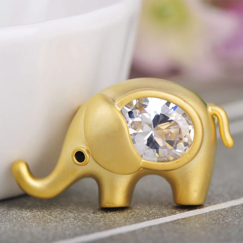 Blucome Vivid Little Elephant Shape Brooch Rhinestones Gold Color Copper Jewelry For Women Kids Sweater Coat Scarf Accessories
Blucome Vivid Little Elephant Shape Brooch Rhinestones Gold Color Copper Jewelry For Women Kids Sweater Coat Scarf Accessories