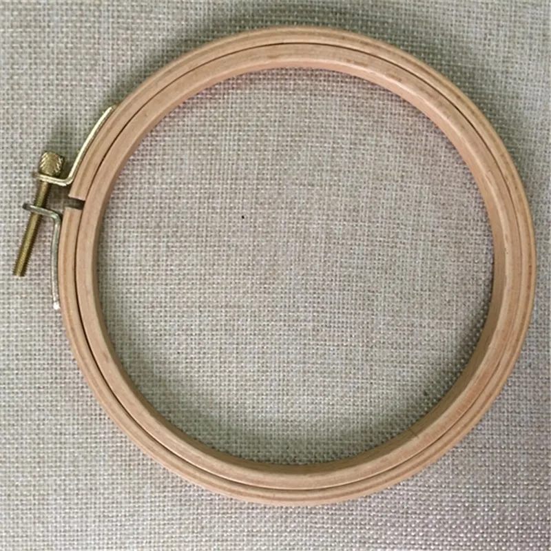 1PC Dia12.5cm Wooden Embroidery Hoops 4.9inch Hand Hoops Ring Machine Cross Stitch Embroiderying Tool Sewing Tool
1PC Dia12.5cm Wooden Embroidery Hoops 4.9inch Hand Hoops Ring Machine Cross Stitch Embroiderying Tool Sewing Tool