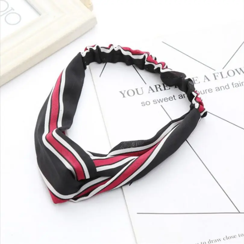 New Fashion Simple Cross Striped Hats girls Elegant Elastic Headband Hair Accessories Bow Headband flower Elastic Head Wrap gift
New Fashion Simple Cross Striped Hats girls Elegant Elastic Headband Hair Accessories Bow Headband flower Elastic Head Wrap gift