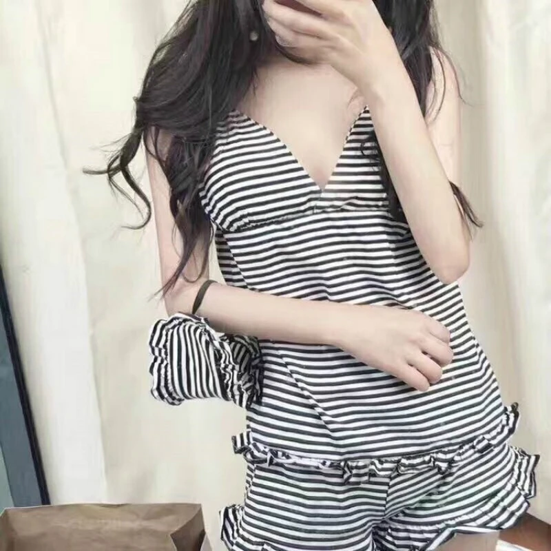 Summer Cute Sleepwear Pajamas Women Spaghetti Strap Pajama Sets Stripe Cotton Nightgown Sexy Cami Set Tops Short Pants
Summer Cute Sleepwear Pajamas Women Spaghetti Strap Pajama Sets Stripe Cotton Nightgown Sexy Cami Set Tops Short Pants