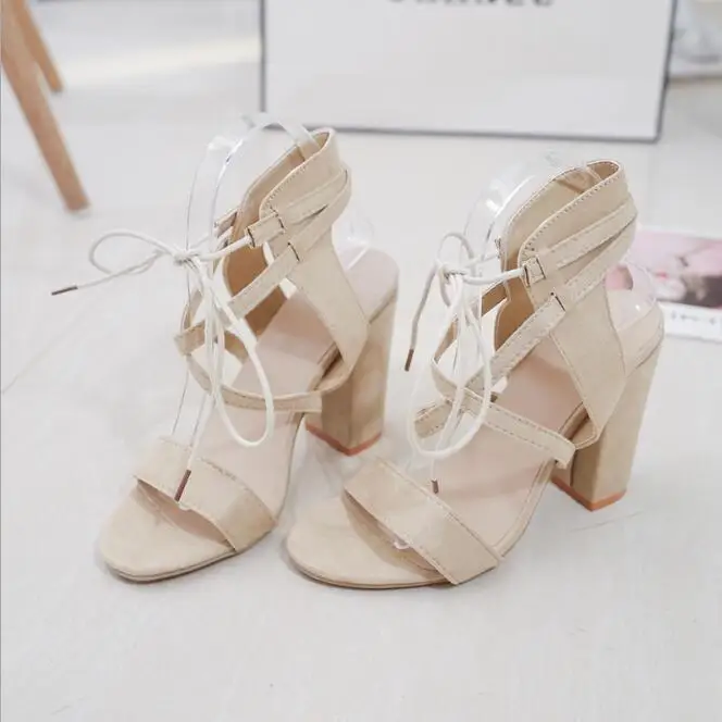 Explosion models large size sandals 2019 summer super high heel hollow with sandals ankle straps women's shoes A055
Explosion models large size sandals 2019 summer super high heel hollow with sandals ankle straps women's shoes A055