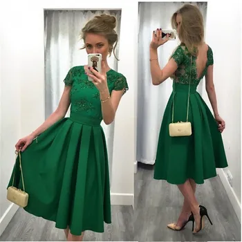 Green Satin Short Sleeves A-Line Homecoming Dresses 2019 Scoop Appliques Beaded Sexy Backless Graduation Dress
Green Satin Short Sleeves A-Line Homecoming Dresses 2019 Scoop Appliques Beaded Sexy Backless Graduation Dress