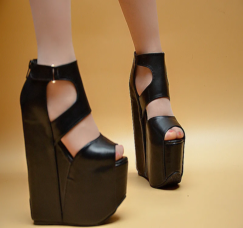 2019 summer new ultra high heel fish mouth sandals wedge with thick bottom Roman women's sandals 17 cm sexy simple high heels
2019 summer new ultra high heel fish mouth sandals wedge with thick bottom Roman women's sandals 17 cm sexy simple high heels