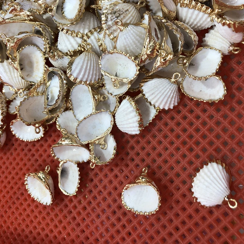 5pcs/lot New Fashion Jewelry Accessories gold-plated natural scallops pendant with white accessories 
5pcs/lot New Fashion Jewelry Accessories gold-plated natural scallops pendant with white accessories
