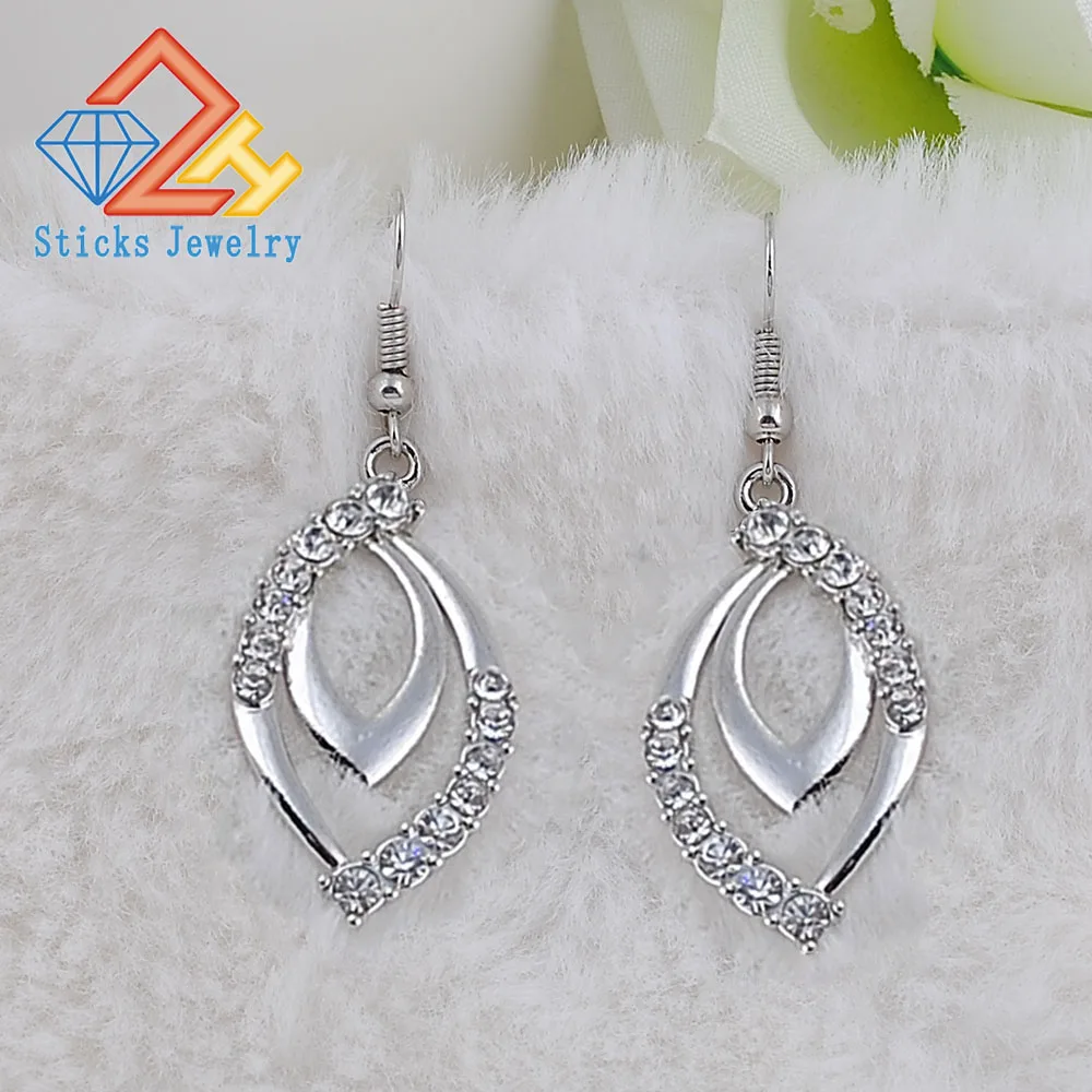 Trendy Crystal Long Dangle Earrings for Women Silver Plated Fashion Wedding Jewelry Water Drop Lady's Brincos
Trendy Crystal Long Dangle Earrings for Women Silver Plated Fashion Wedding Jewelry Water Drop Lady's Brincos